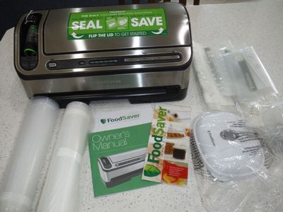 FoodSaver 4880 Vacuum Sealer Machine System w/ Bags & Rolls, Owner's Manual