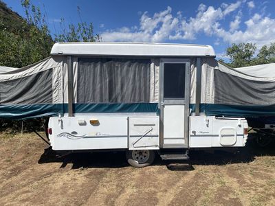 Pop up trailer