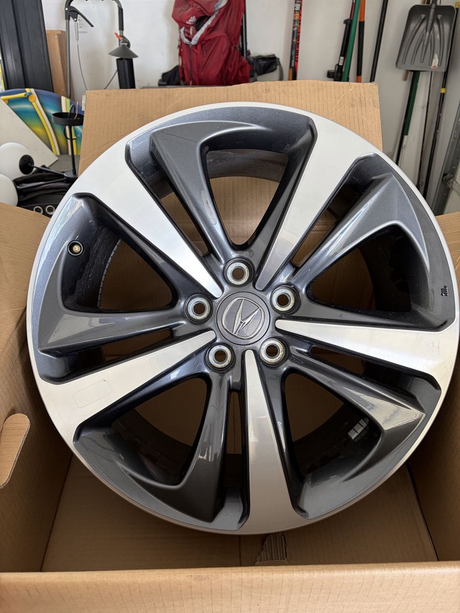 Acura TLX 19-inch Alloy Wheel - OEM Dark Gray & Machined Silver Finish