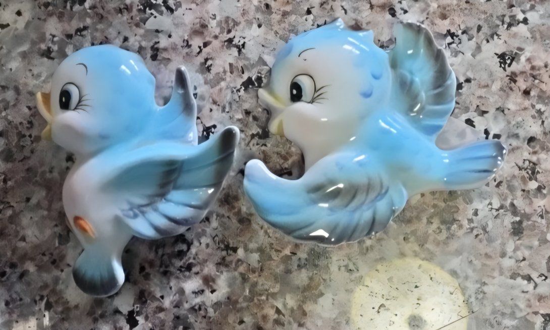 Vintage Lefton Baby Bluebird Pair #057 Ceramic Hand-Painted Japan