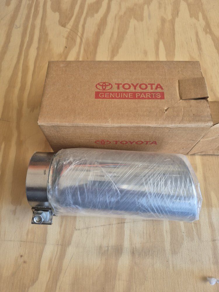 Toyota Tundra Stainless Exhaust Tip