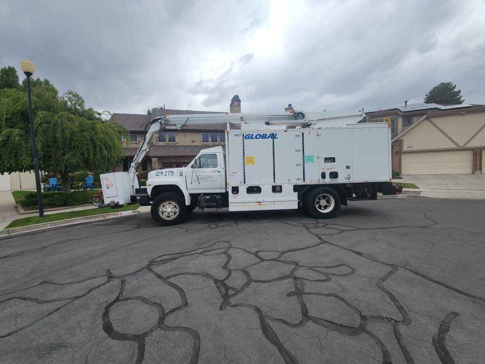 Global Aerial Lift Truck - Used Bucket Truck with Boom, Ready for Work
