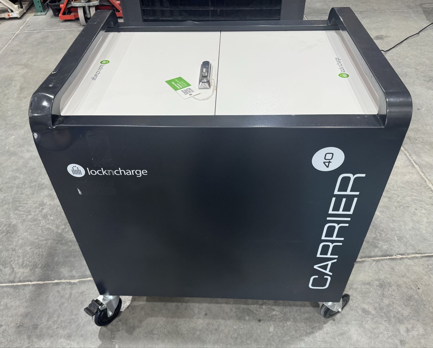 Lock N Charge Charging Cart Carier 40 MK5 NEW!