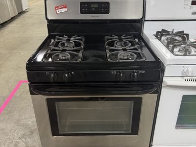 HURRY! GOOD CONDITION FRIGIDAIRE GAS TOP RANGE