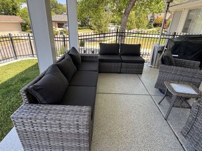Outdoor Wicker Patio Furniture Set - Sectional Sofa, 2 Swivel Chairs, and Side Table