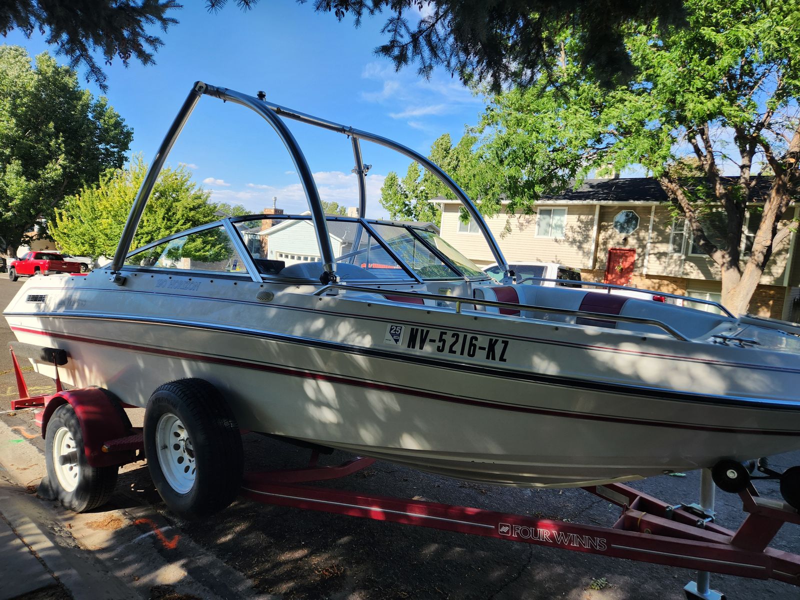 1992 Four Winns Horizon 190