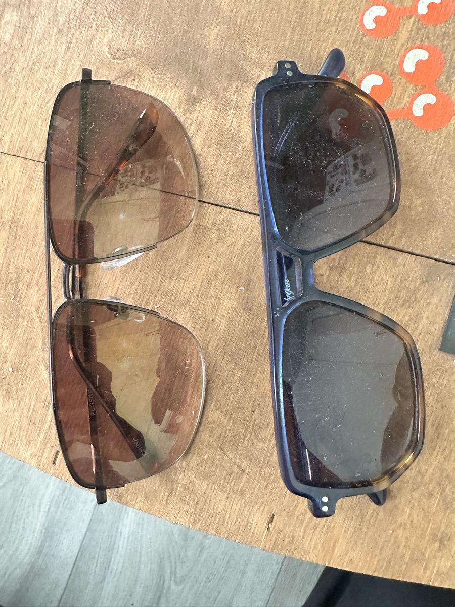 2 pairs of sunglasses