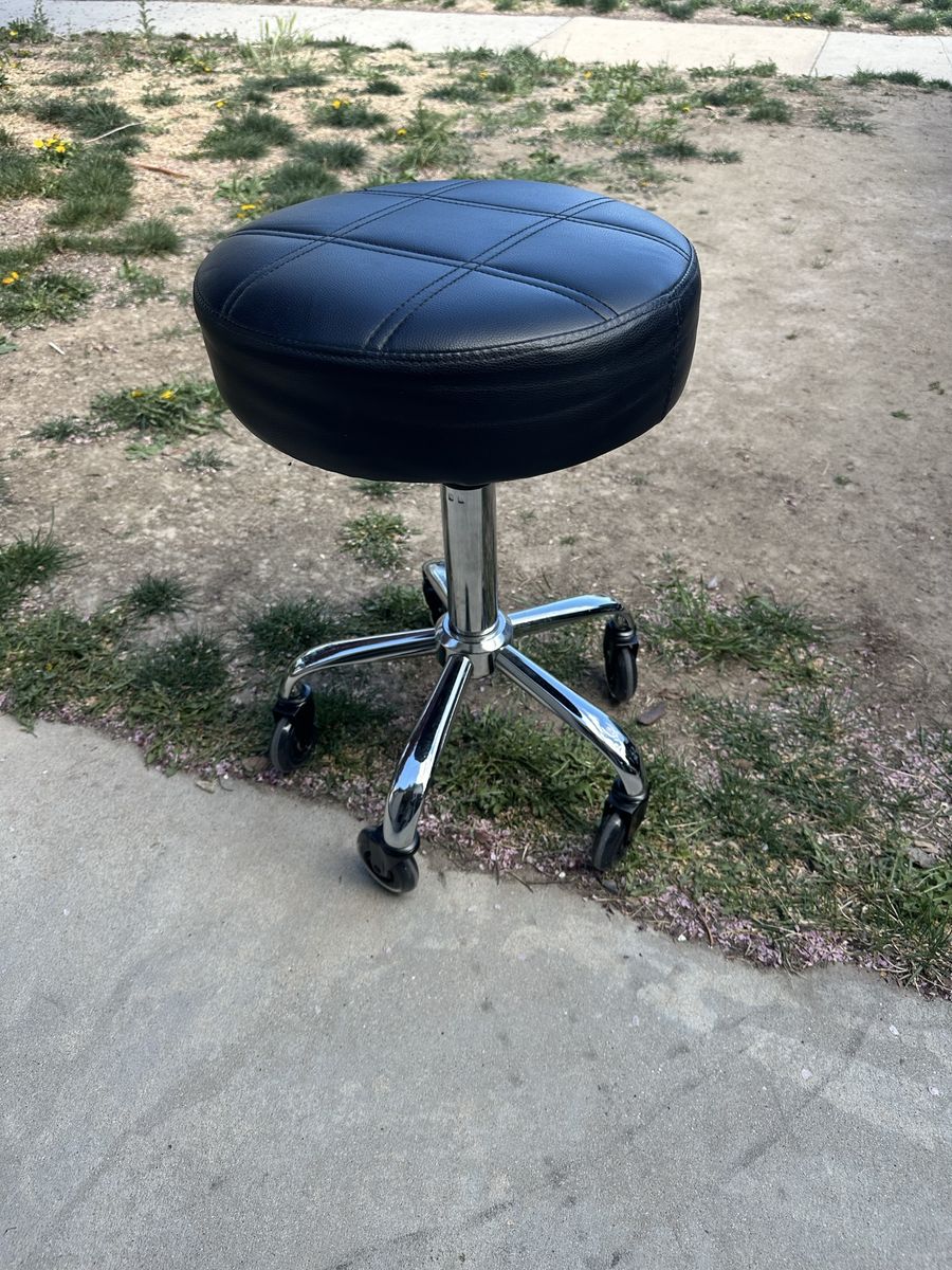 Adjustable stool