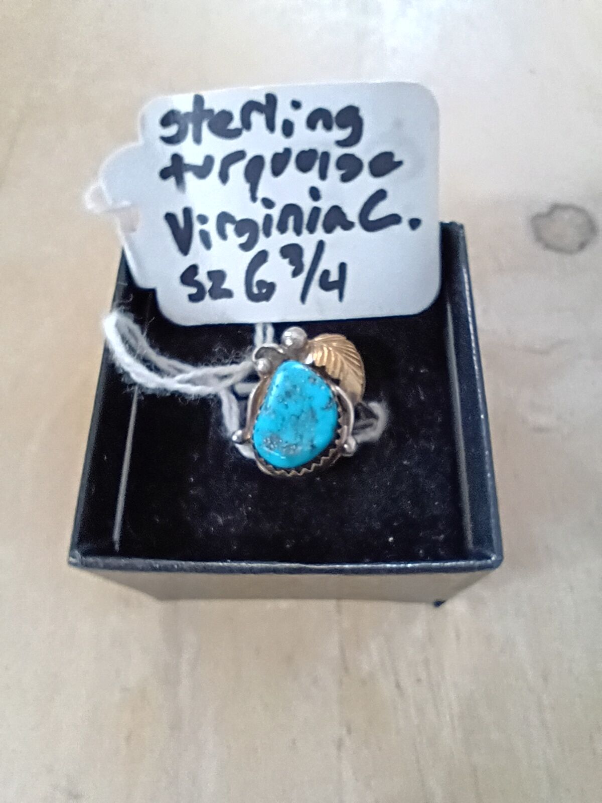 Vintage sterling silver and turquoise ring!