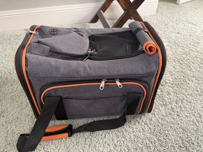 Lesure Comfy Pet Carrier - Gray/Orange Travel Bag for Small Pets, Excellent Condition