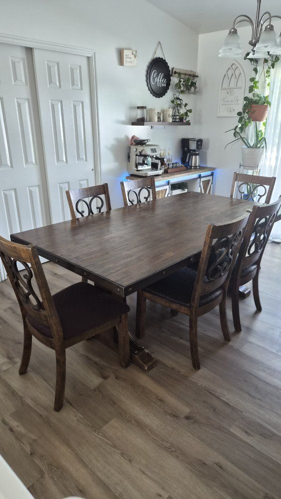 Rustic Solid Wood Dining Table Set (6 Chairs) – Great Condition! OBO