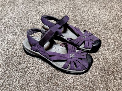 Women’s 8 Toadstool Purple KEEN Rose Sandals