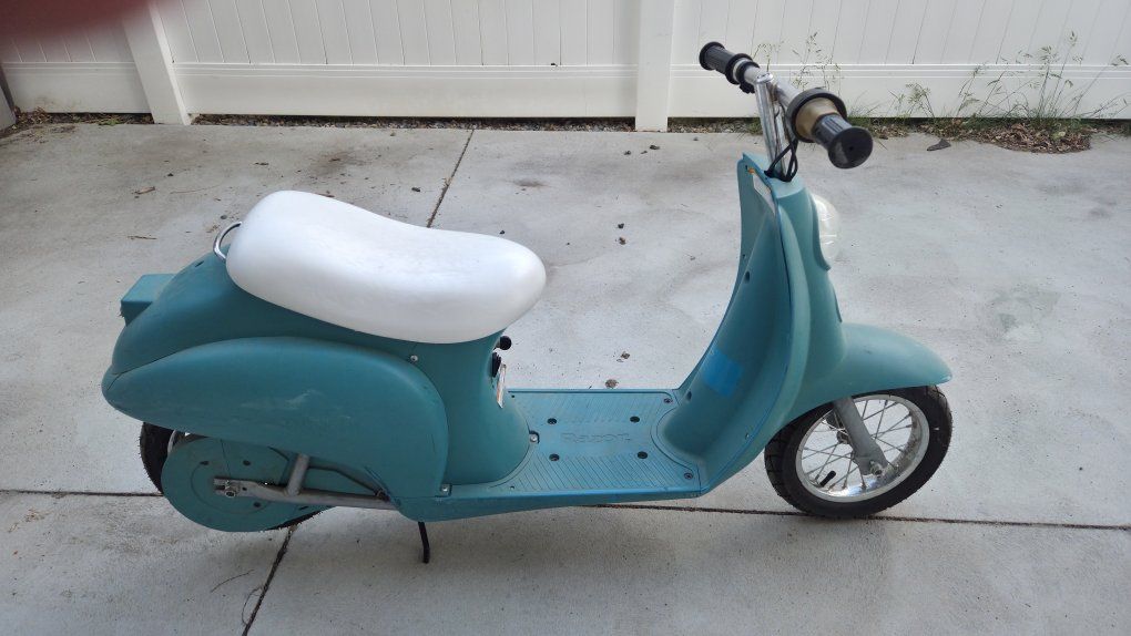 Razor Pocket Mod Electric Scooter - Teal, Vintage Style, Kids' Ride-On Toy
