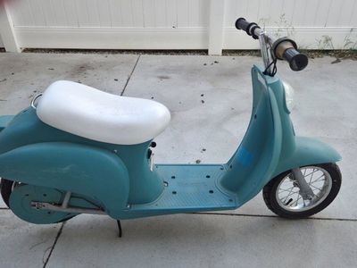 Razor Pocket Mod Electric Scooter - Teal, Vintage Style, Kids' Ride-On Toy