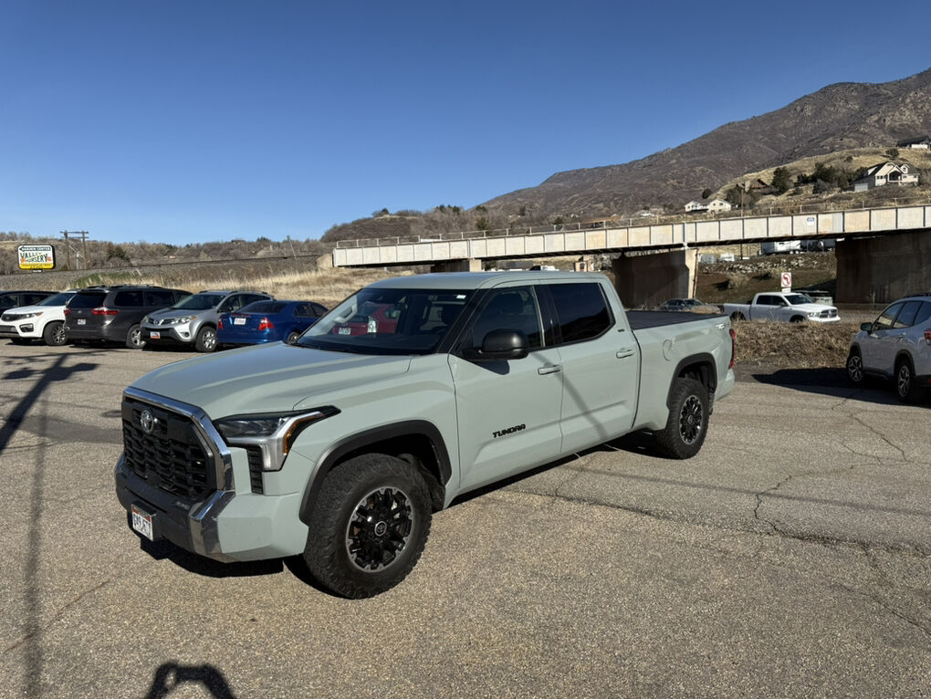 2022 Toyota Tundra CrewMax SR5