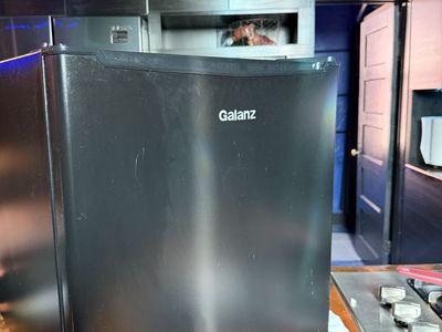 Galanz Mini Fridge