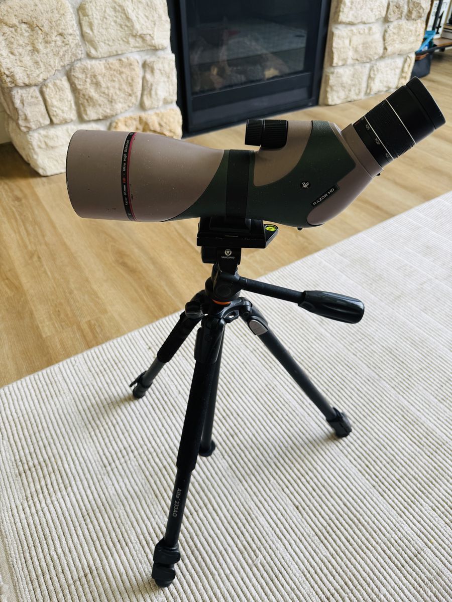 Vortex Razor HD 85mm Spotting Scope with Vanguard Tripod and Carrying Case