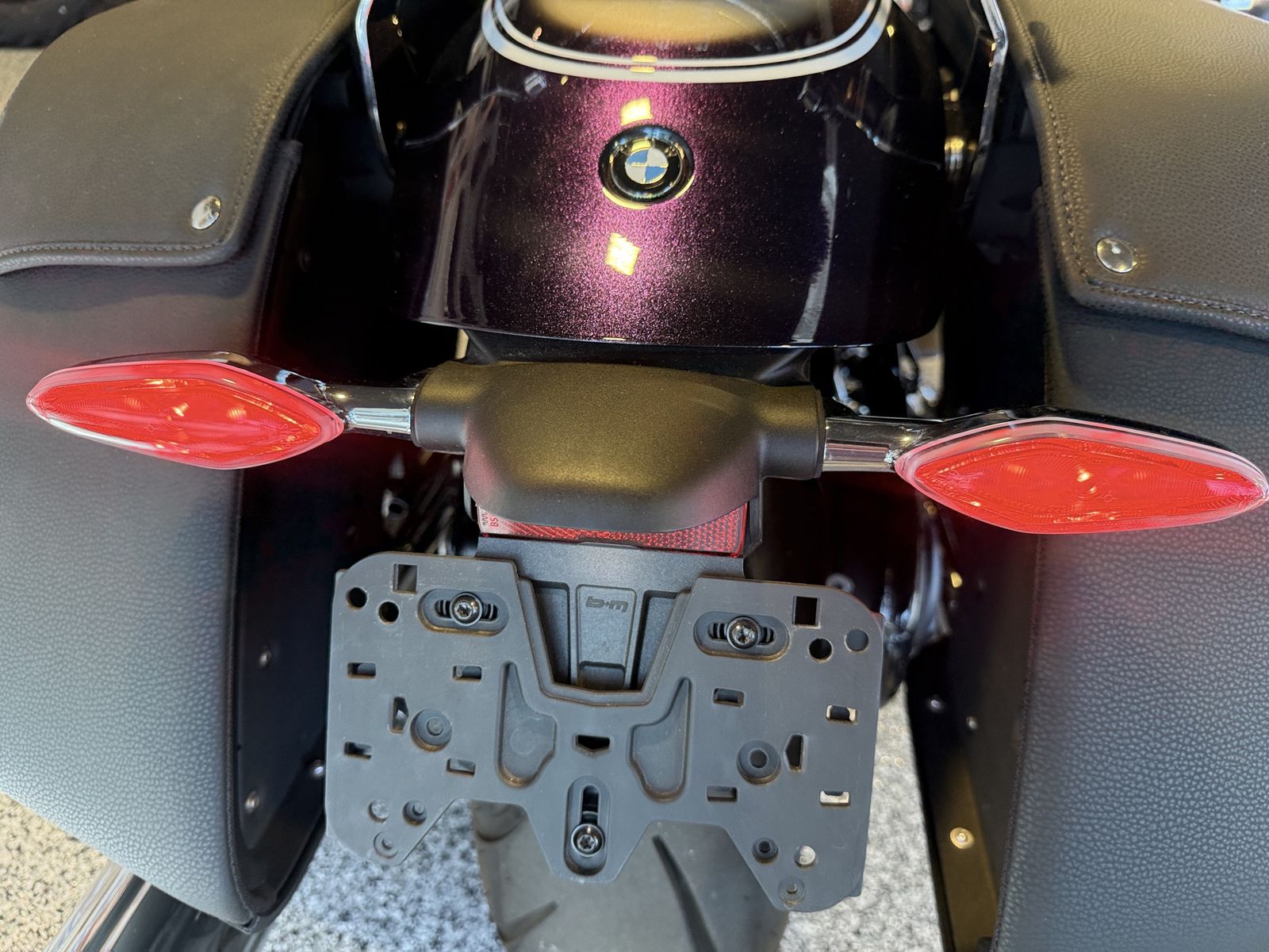 Main image 8