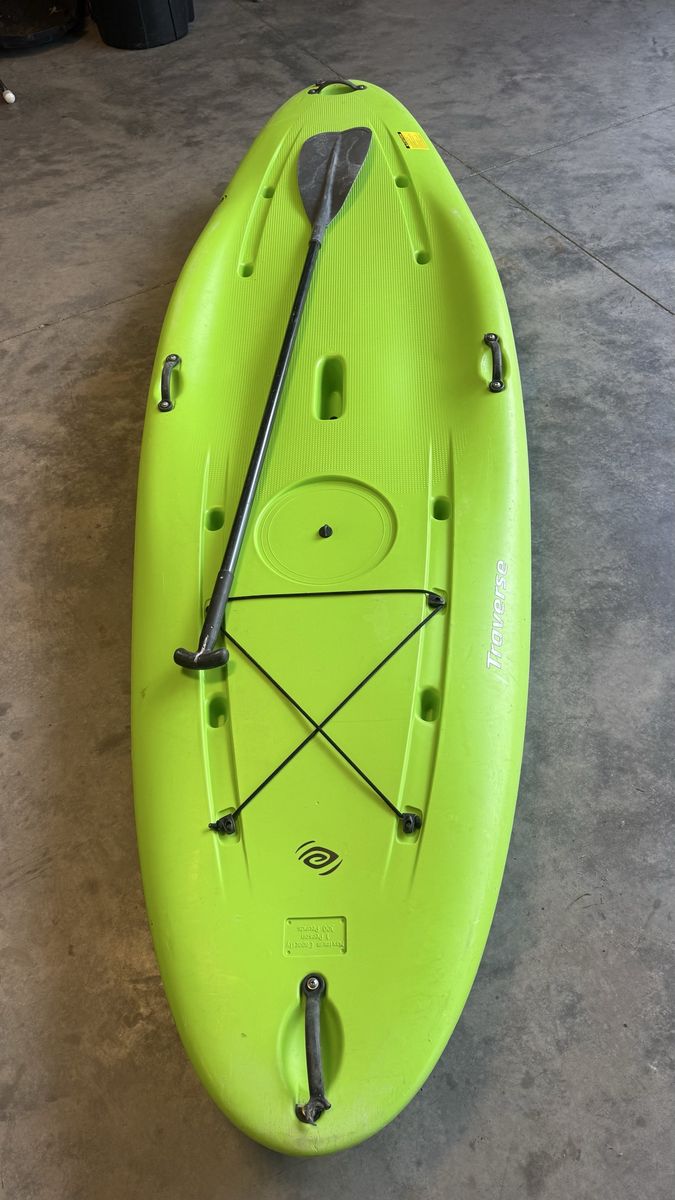 10’ Lifetime Stand-Up Paddleboard with paddle.