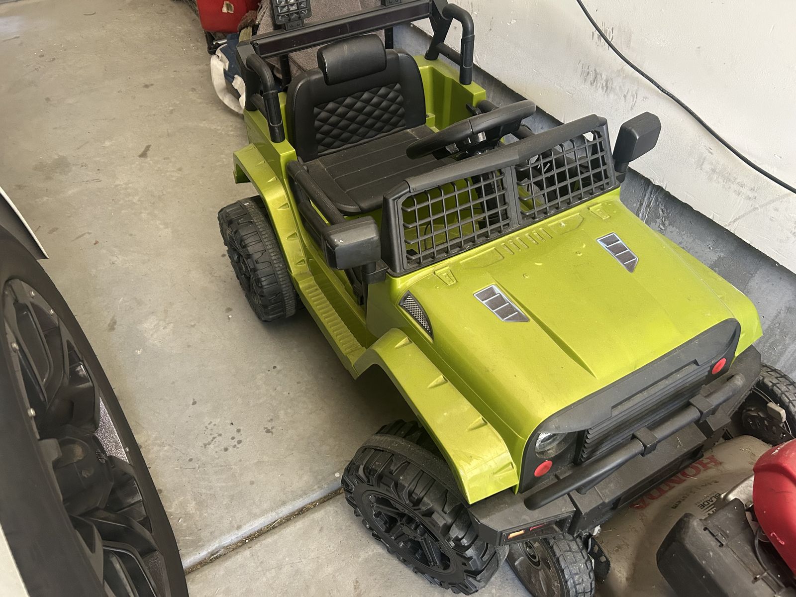 Power wheels jeep with remote