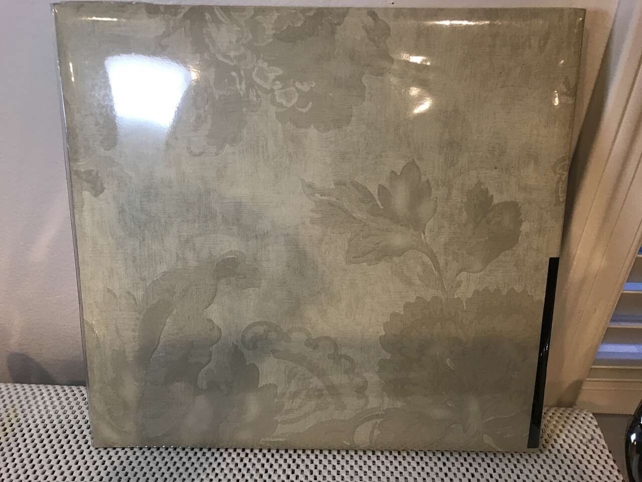 Main image 11