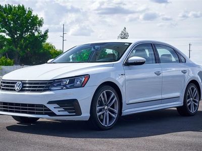 2017 Volkswagen Passat 1.8T R-Line