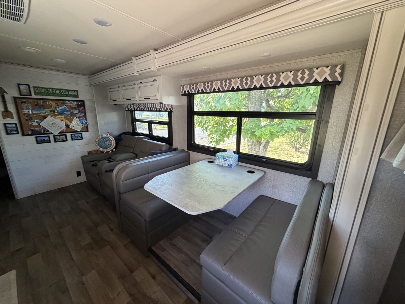Main image 8