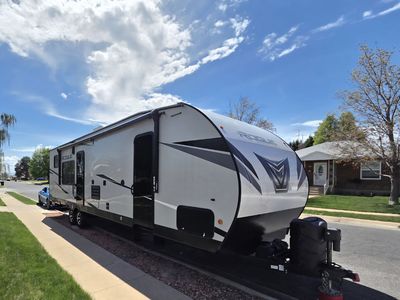 2021 Vengeance by Forest River Rogue Toy Hauler Series 29KS WILL HOLD 72 INCH 4 SEATER