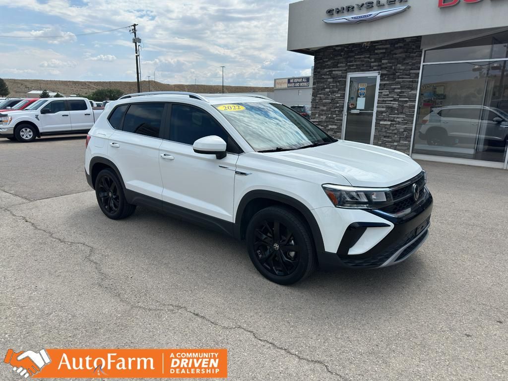 2022 Volkswagen Taos SE 4Motion