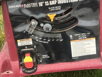 Chicago Electric 10” Table Saw – 15 Amp – Works Good