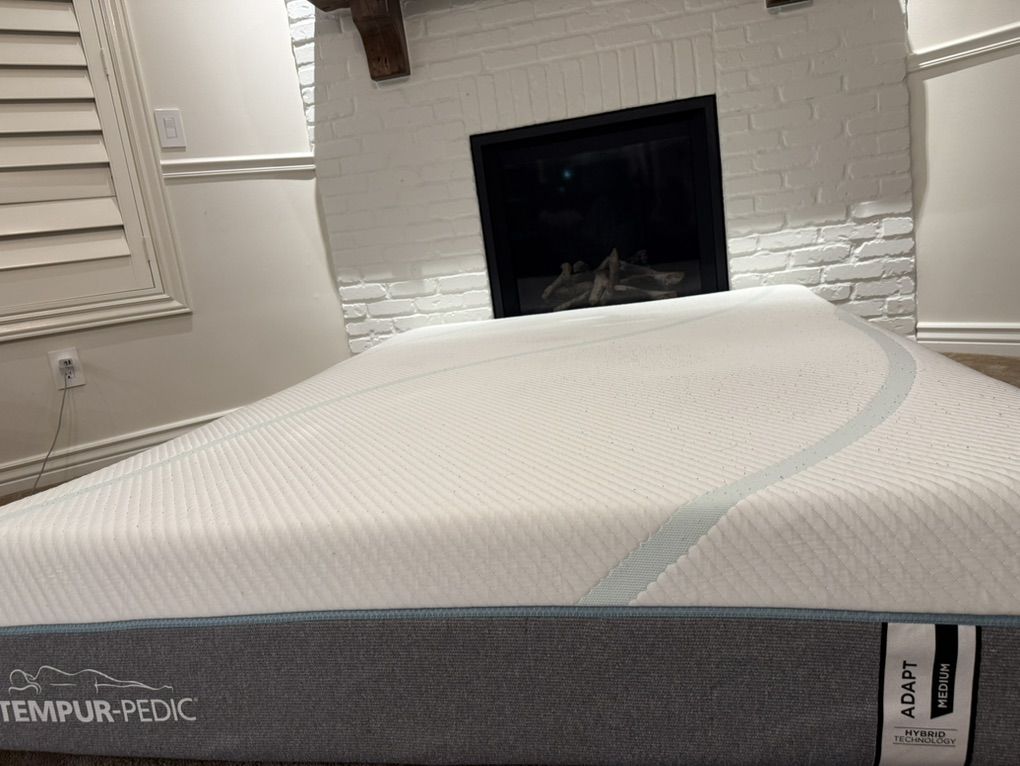 Temper Pedic pro adapt Medium Queen Mattress! $450
