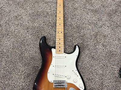 2017 Fender Stratocaster “3 Color Sunburst” *NEED GONE*