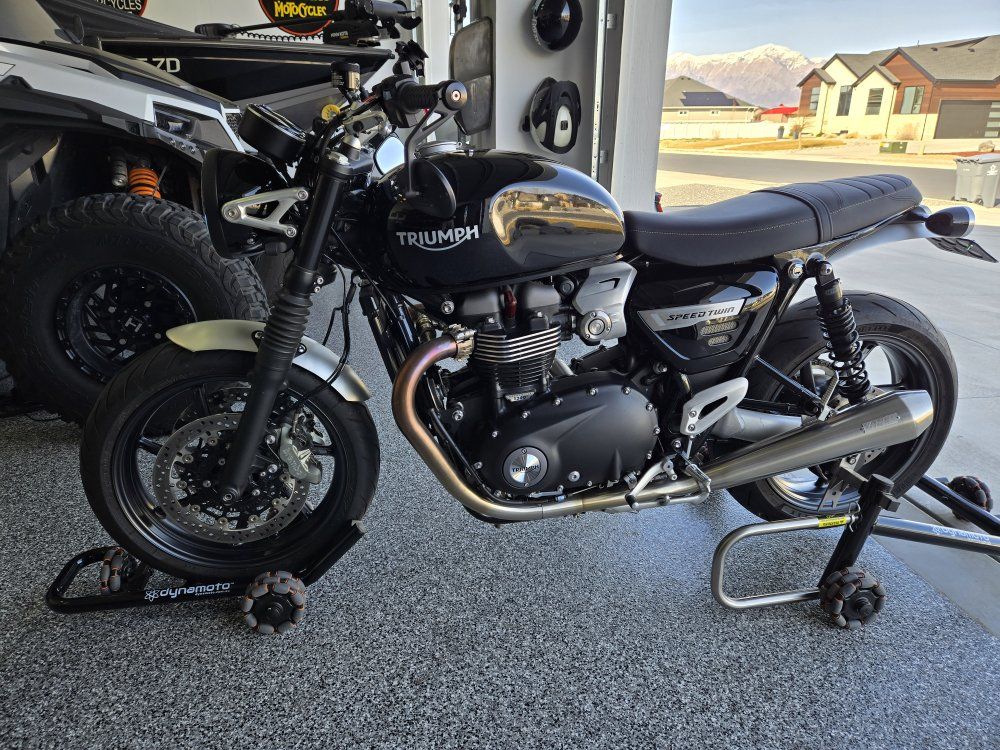 2021 Triumph Speed Twin 1200