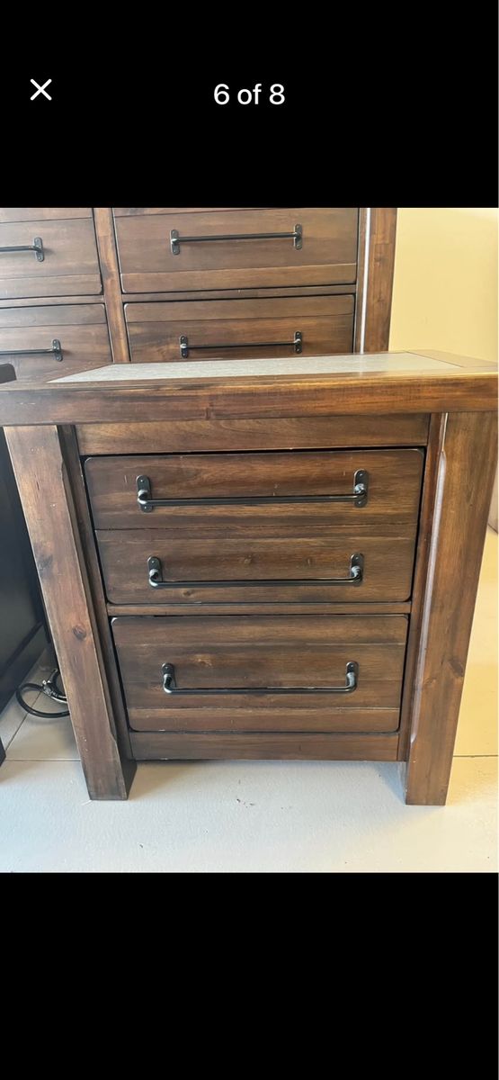 Main image 3