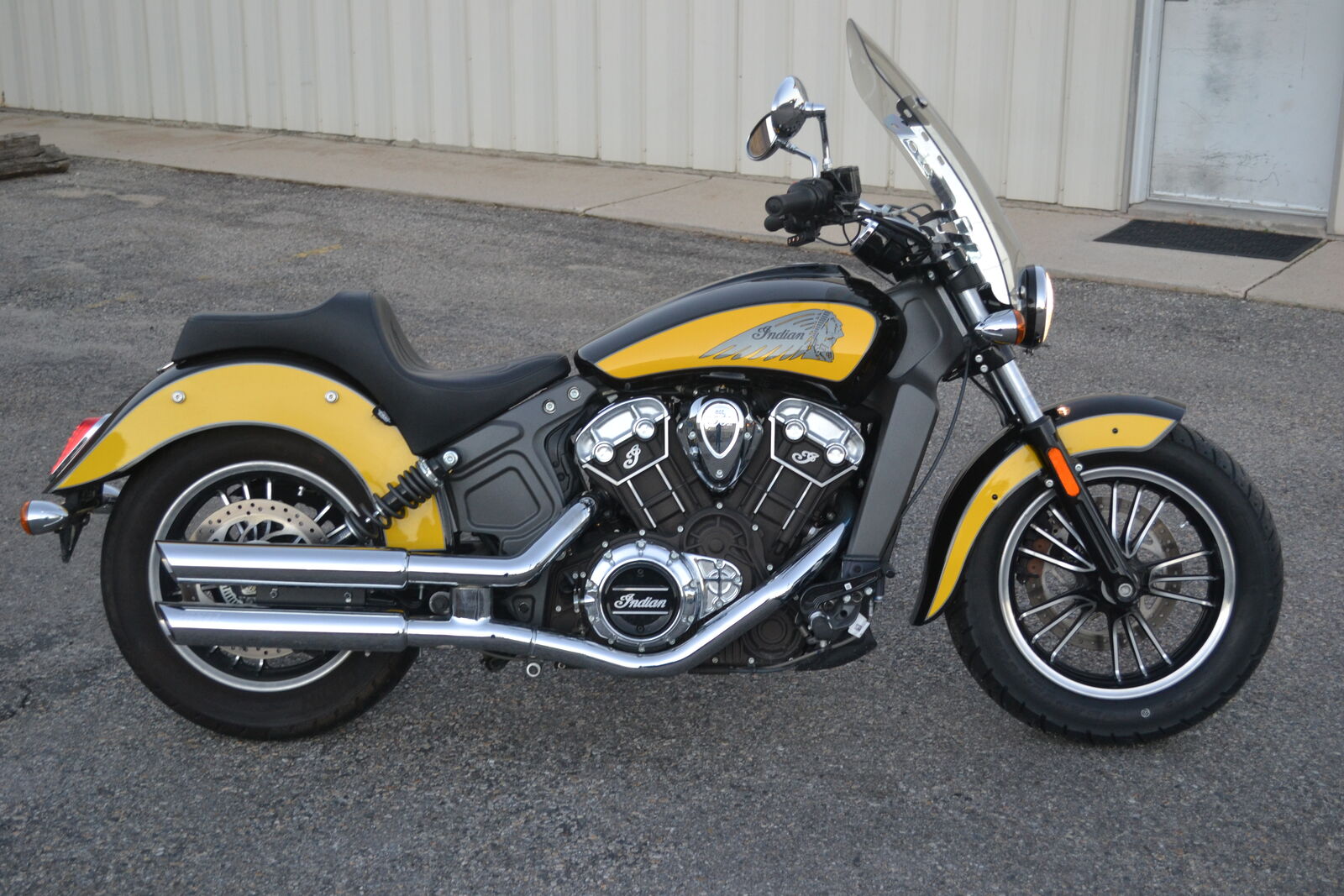 2019 Indian Scout Icon - LOW MILES - Cruiser