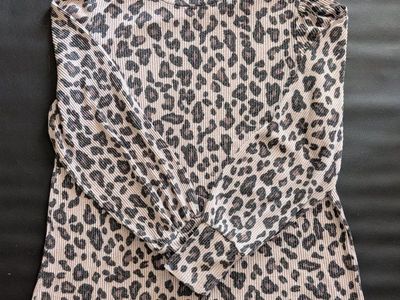 Maurices Leopard Print Long Sleeve Shirt size L