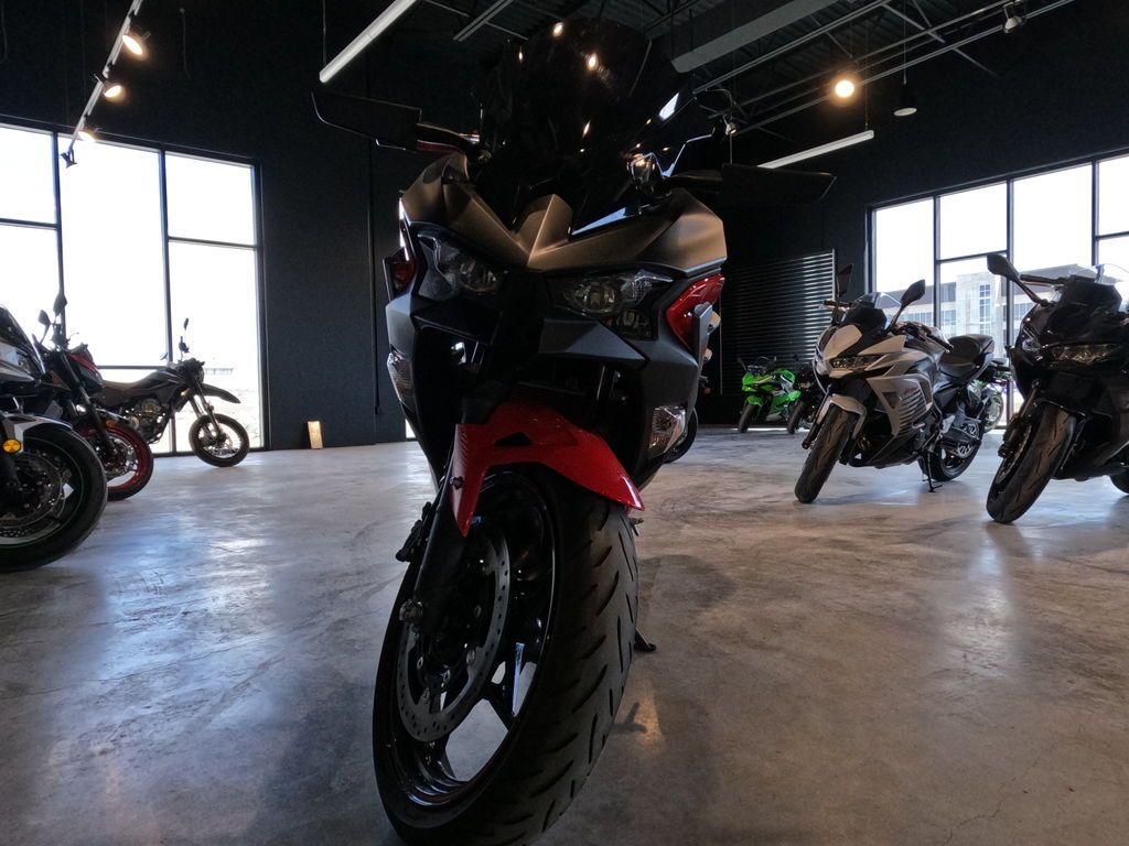 2025 KAWASAKI NINJA 500 RED