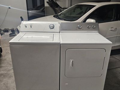 IN AMAZING SHAPE WHIRLPOOL TOP LOADER WASHER AND MAYTAG CENTENNIAL GAS DRYER THEY BOTH WORK AND LOOK AMAZING