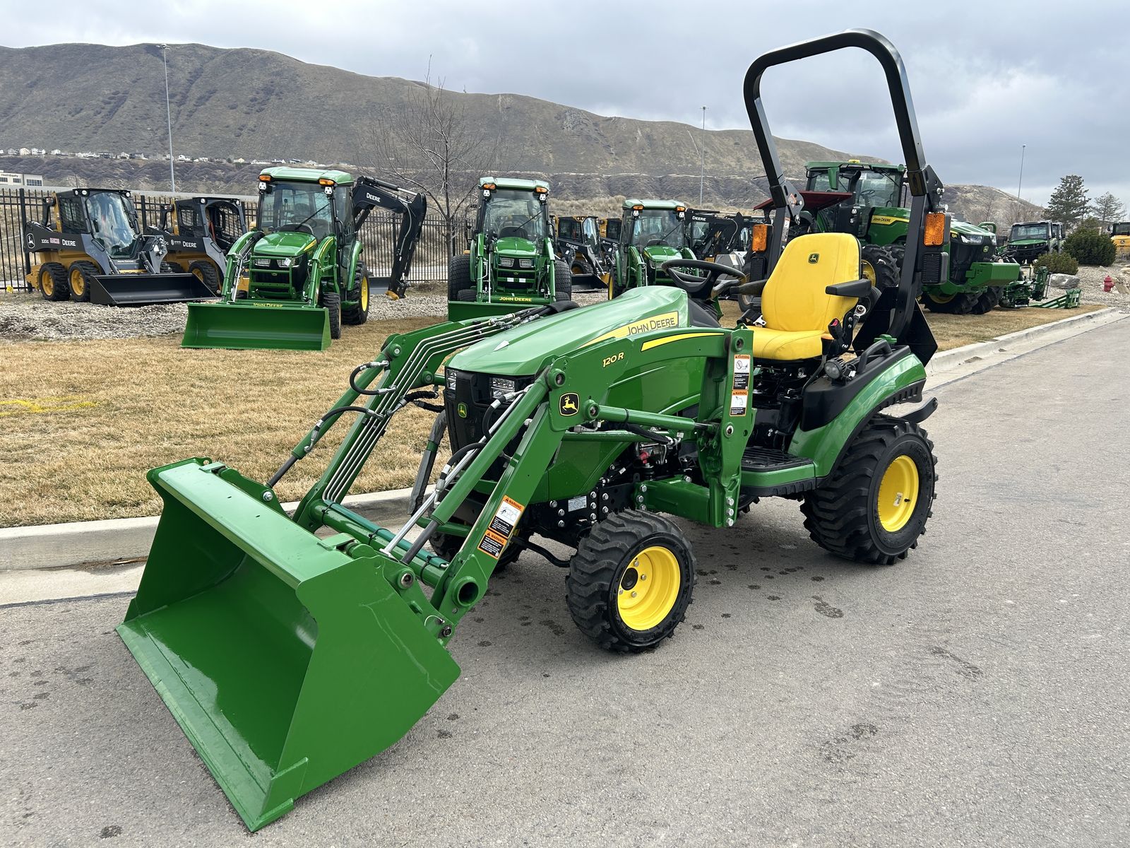 2025 John Deere 1025R Compact Tractor