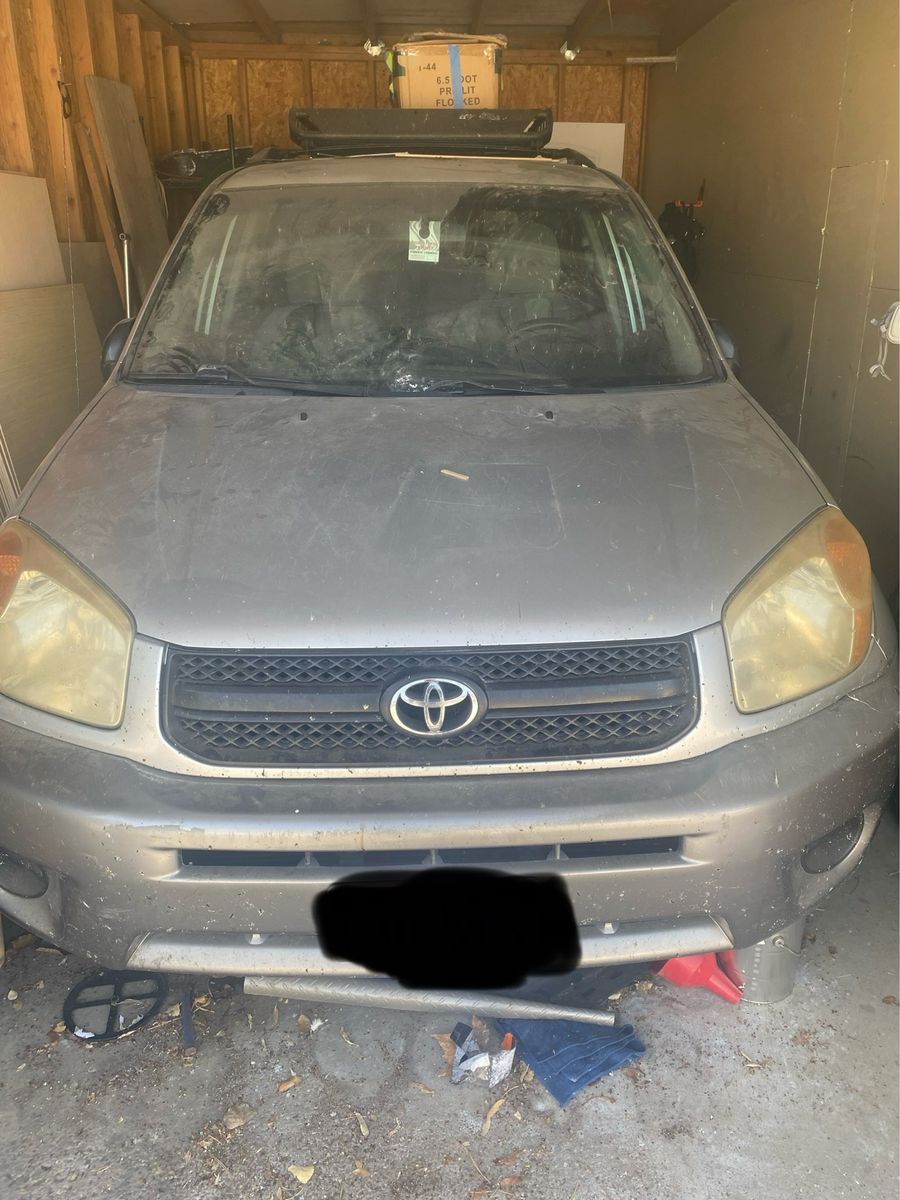 2005 TOYOTA RAV4 Sport
