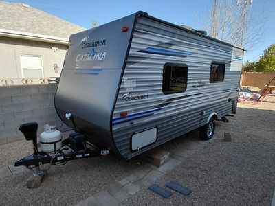 2020 Coachmen Catalina Summit Series M-172 FQ Travel Trailer