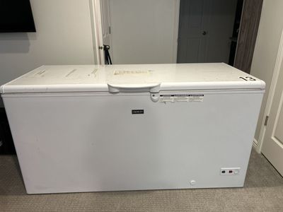 Deep freezer