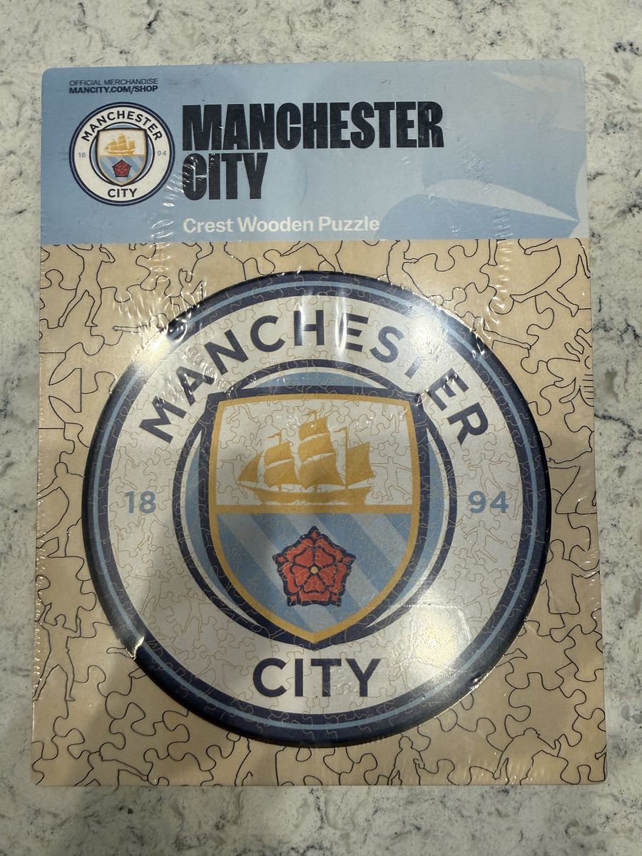 Manchester City FC Official Crest Wooden Puzzle - Medium Size 270 Pieces