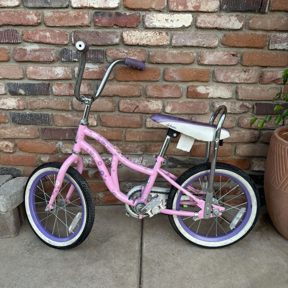 Schwinn Bloom 16-inch Kid's Bike . Pink and purple.