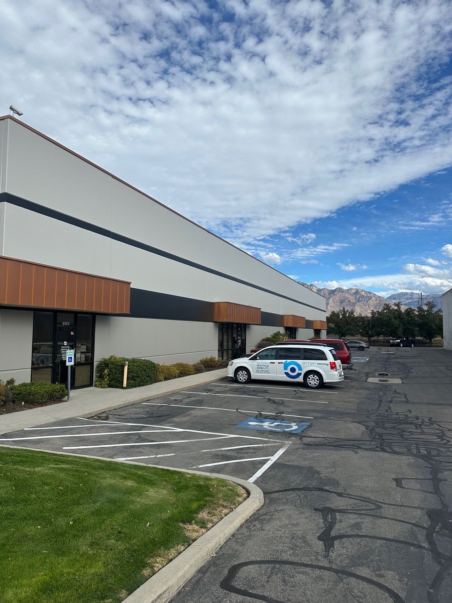 Flex Warehouse for Lease  – 2 min from I-15 / I-215 & TRAX