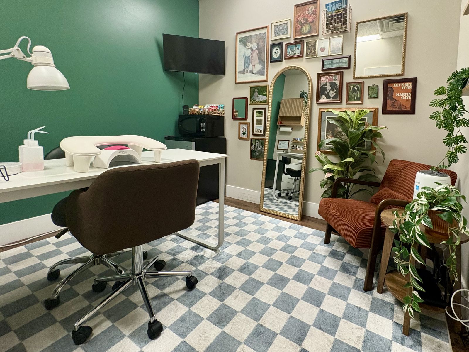 Private Beauty/Office Suite for Rent – Offices at 5th | $475/month