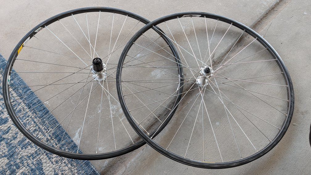 Campagnolo 700c Wheels