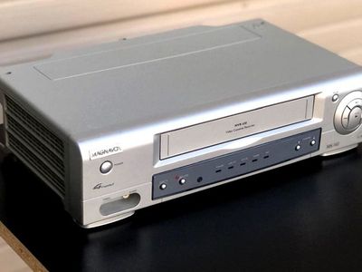 PHILIPS - MVR430MG21 4-Head Video Cassette Recorder VHS HQ Player. ph-801-680-2423