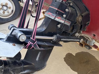 1991 Mercruiser alpha one gen one outdrive and transom assembly. Good condition. 3.7L 4.3L 5.0L 5.7L 1:84 gear ratio