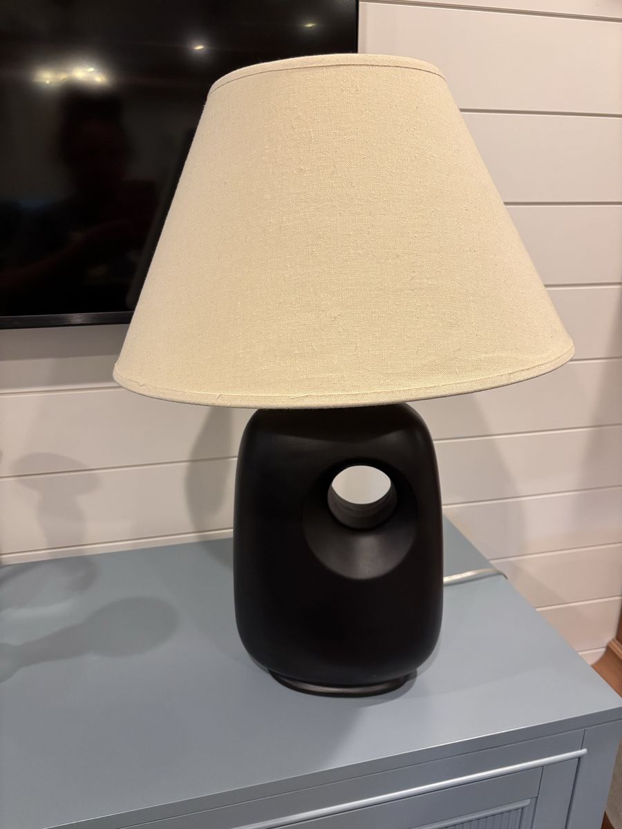 Black lamp